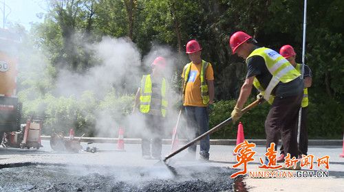 寧遠 戰高溫保暢通，市政維護不“打烊”